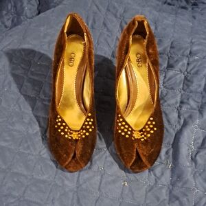 Cato Brown Velvet Heels with Gold Details
